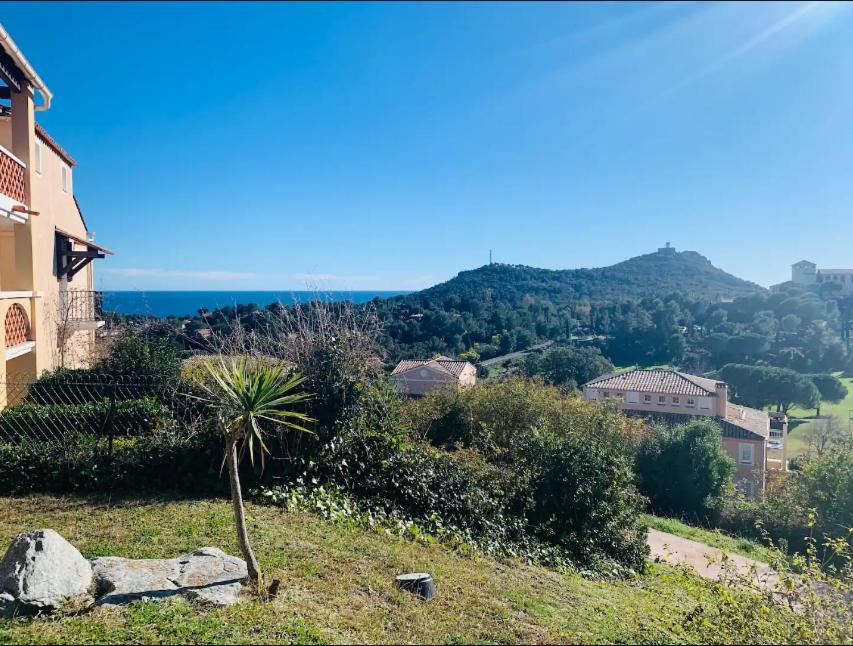 Village Cap Esterel, Piscine, Plage Saint-Raphaël Zewnętrze zdjęcie