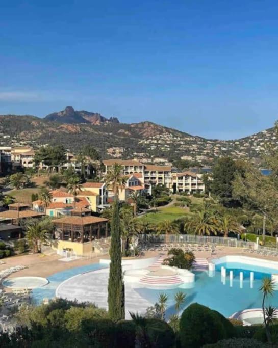 Village Cap Esterel, Piscine, Plage Saint-Raphaël Zewnętrze zdjęcie