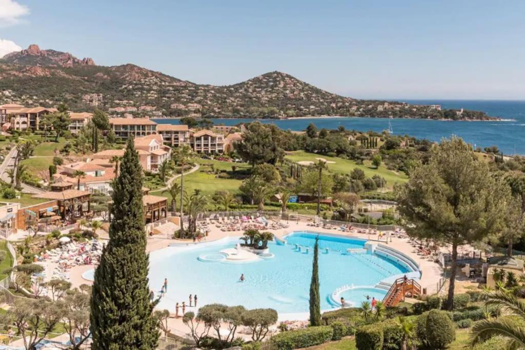 Village Cap Esterel, Piscine, Plage Saint-Raphaël Zewnętrze zdjęcie