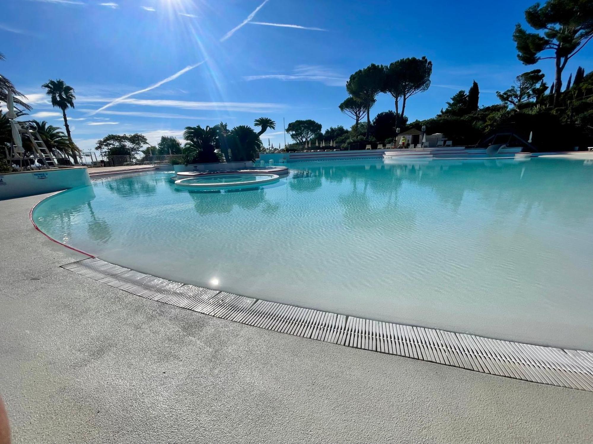 Village Cap Esterel, Piscine, Plage Saint-Raphaël Zewnętrze zdjęcie