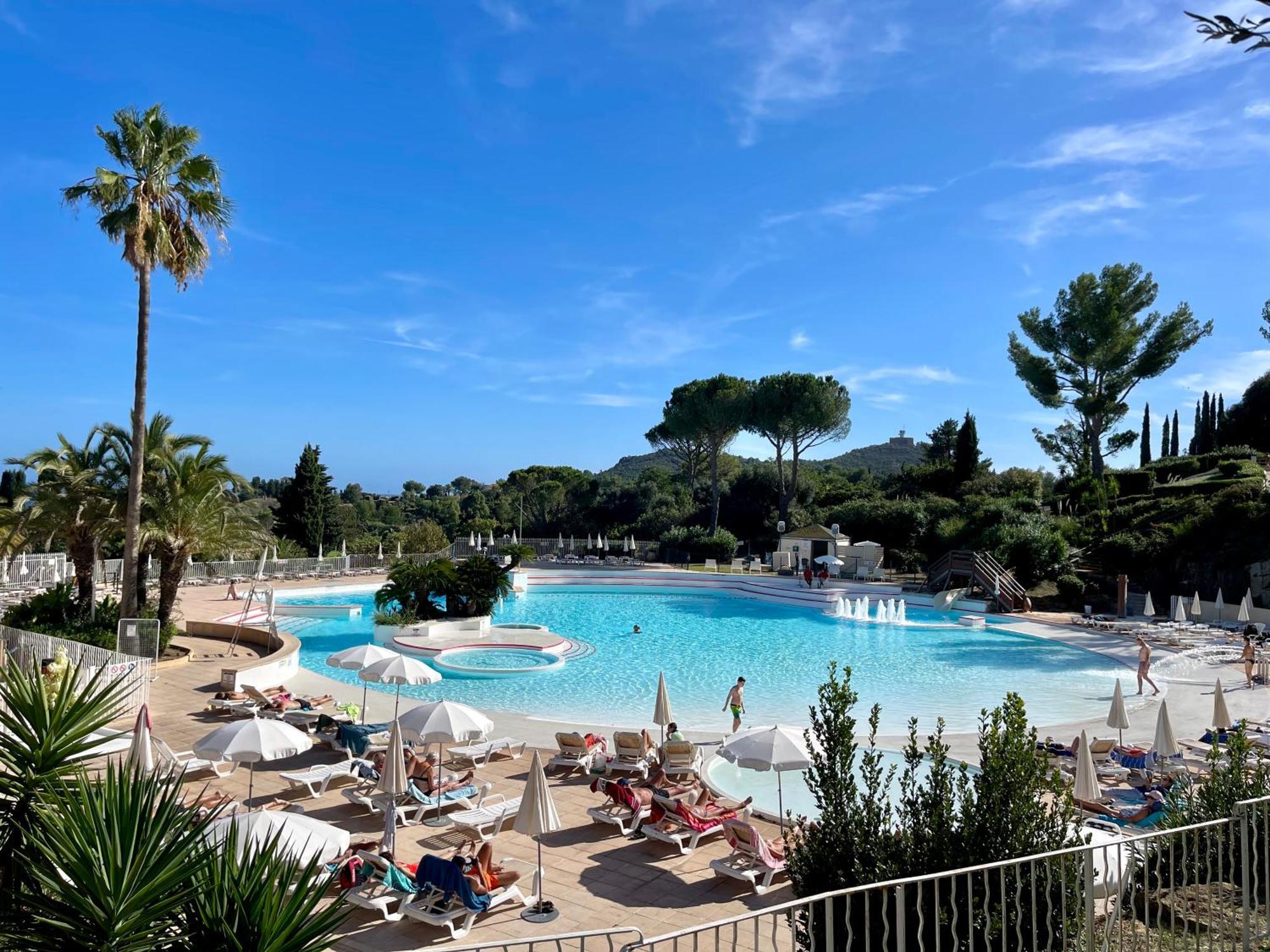 Village Cap Esterel, Piscine, Plage Saint-Raphaël Zewnętrze zdjęcie
