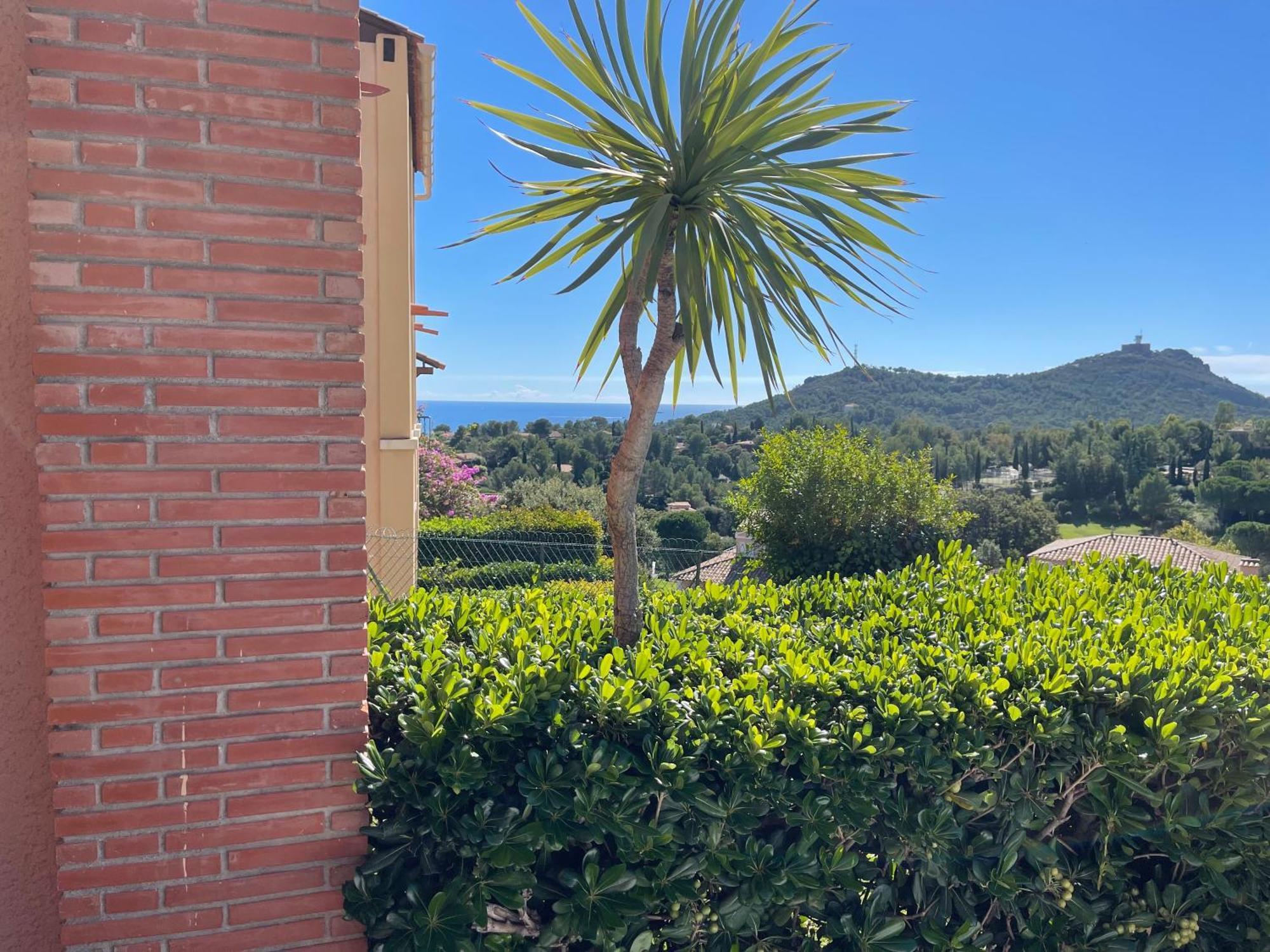 Village Cap Esterel, Piscine, Plage Saint-Raphaël Zewnętrze zdjęcie